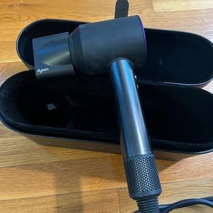 Dyson Supersonic Hair Dryer with Accessories